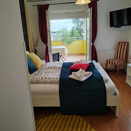 Πανσιόν Bonaca 3*
